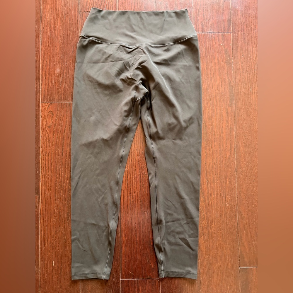0004-Essential High-Waist Leggings - Brown